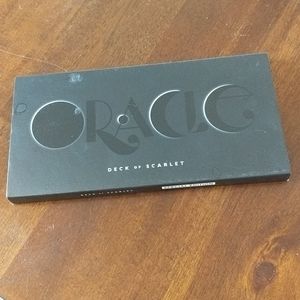 Oracle deck of scarlet face palette
